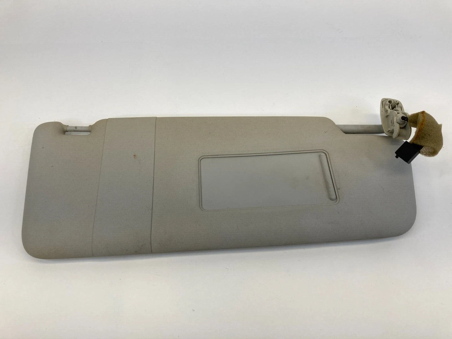 2012-2016 VOLKSWAGEN PASSAT RIGHT PASSENGER SIDE SUNVISOR SUN VISOR SHADE OEM