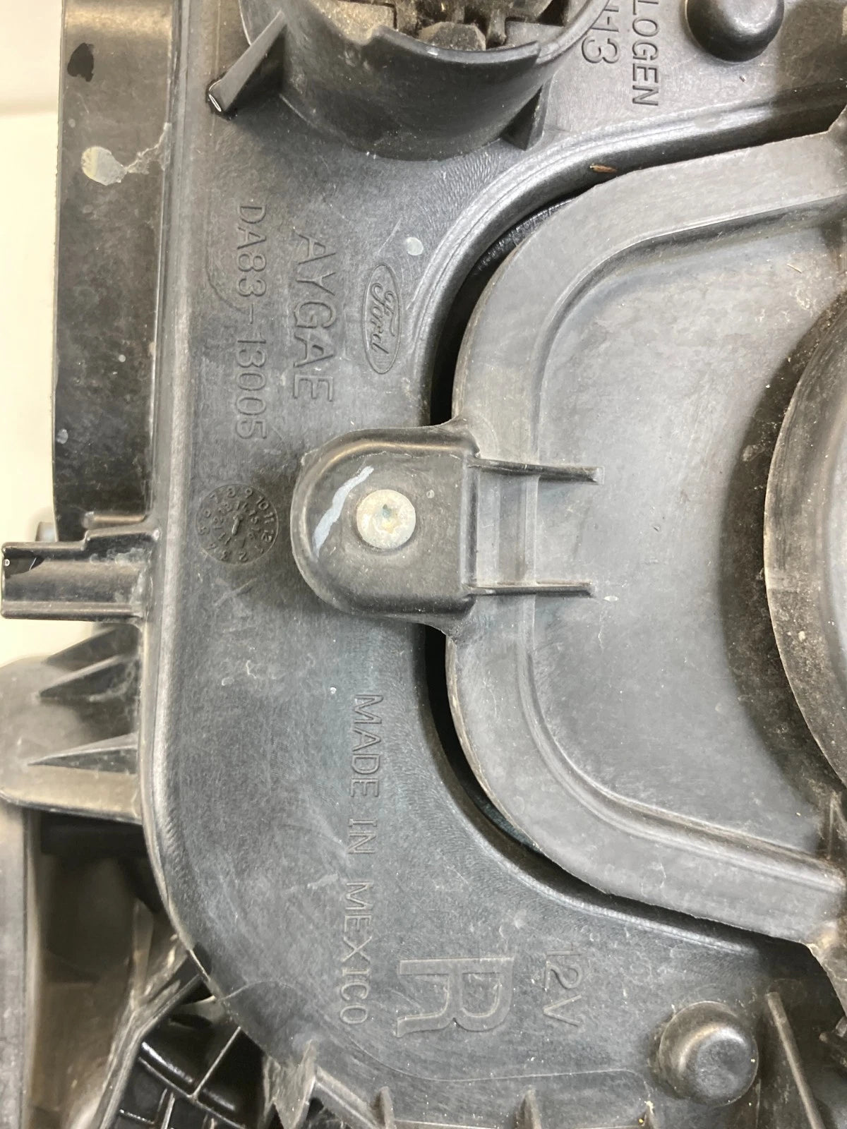 2013-2019 Ford Flex Front Right FR RH Halogen Headlight Headlamp DA83-13005 OEM