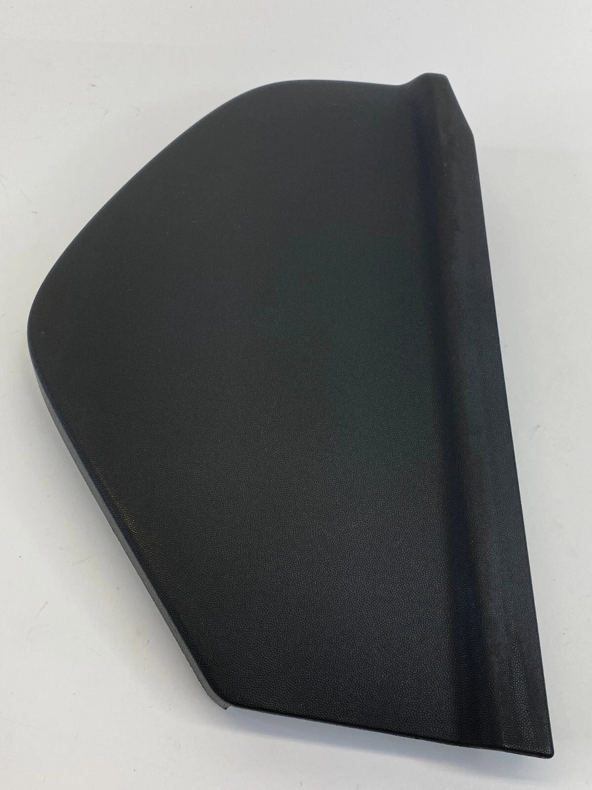 2004 2005 2006 SRX FRONT RIGHT PASSENGER SIDE DASH END CAP COVER PANEL TRIM OEM