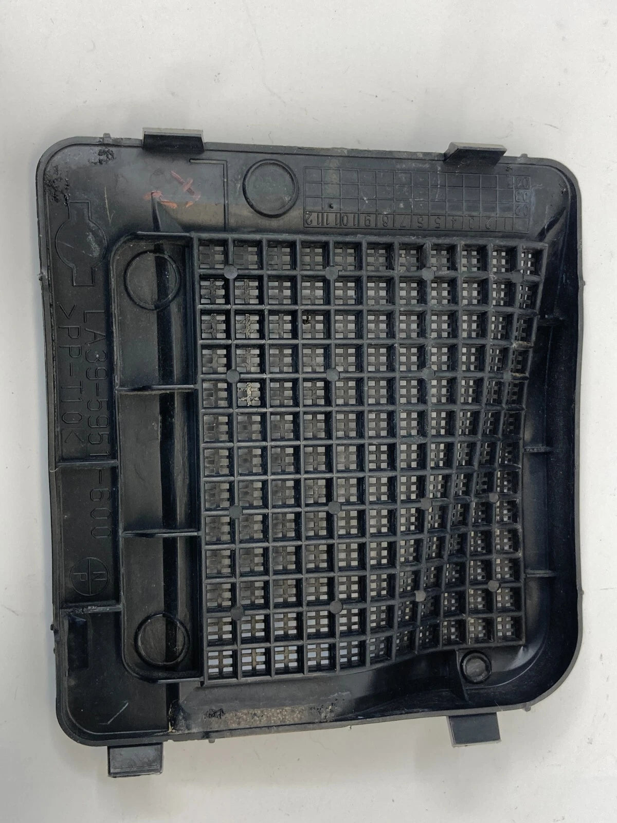 03-07 NISSAN MURANO LEFT SIDE HOOD BONNET STRUT ACCESS GRILL COVER LA39-5951-600