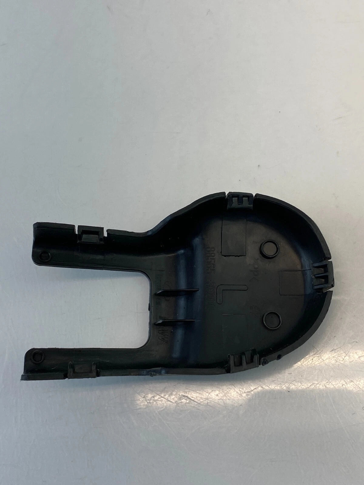2011-2016 HYUNDAI ELANTRA FRONT SEAT LEFT SIDE TRACK END COVER TRIM BEZEL OEM