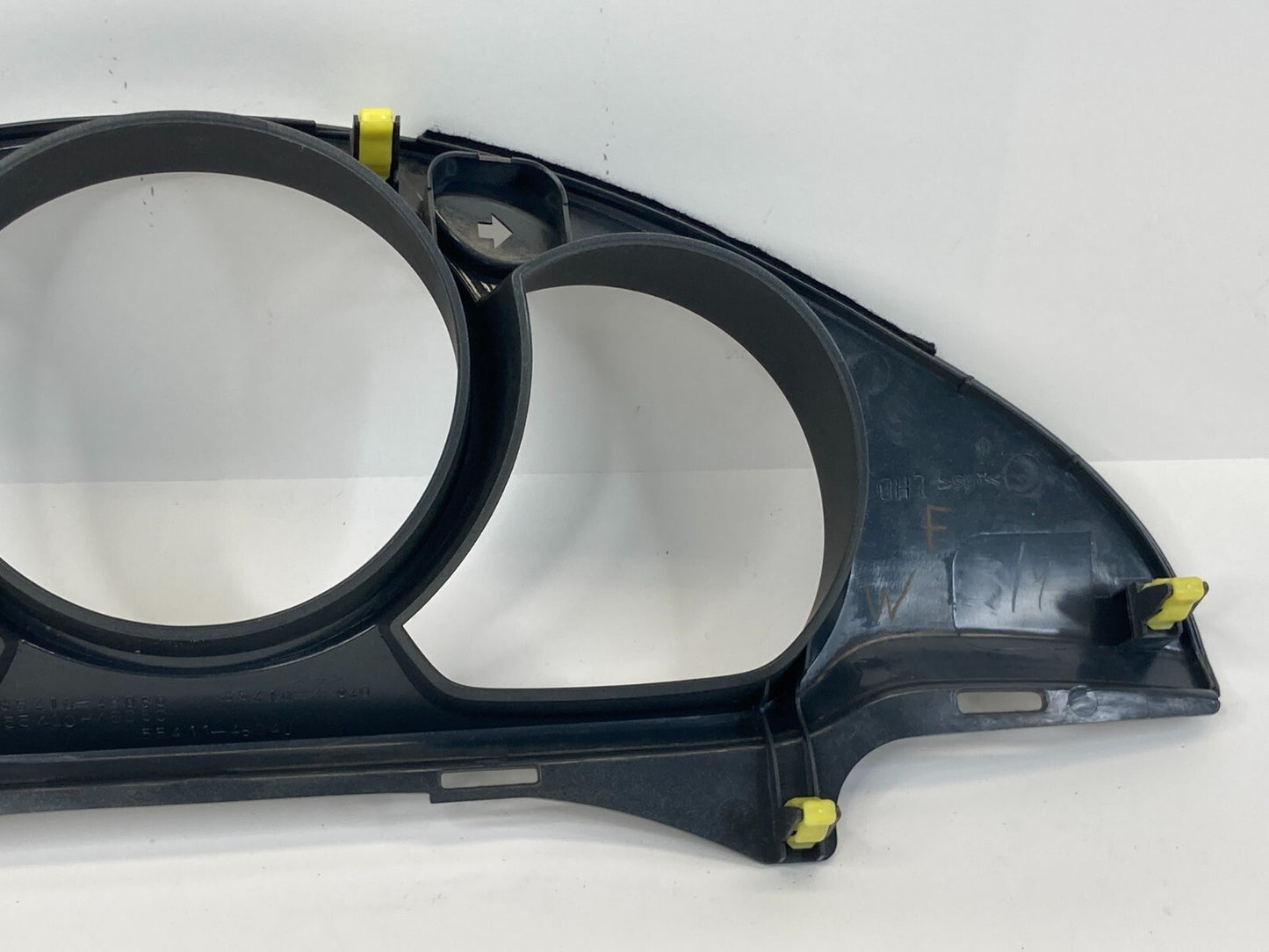 04-07 Toyota Highlander Speedometer Instrument Cluster Dash Bezel 55410-48060