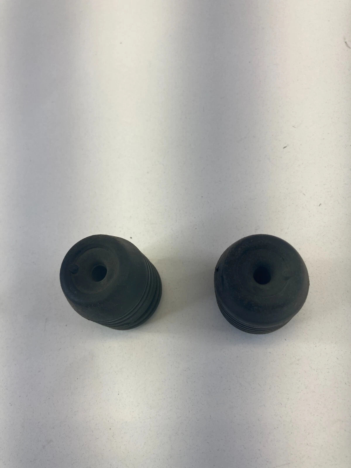 2006-2014 06-14 KIA SEDONA FRONT HOOD BUMPER ADJUSTMENT RUBBER CUSHION PAIR SET