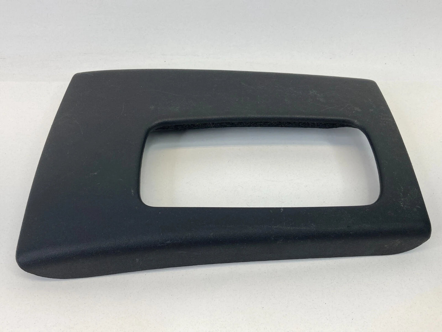 2002-2004 JEEP LIBERTY CENTER CONSOLE SHIFTER SHIFT PANEL BEZEL TRIM 5GP21DX9AE
