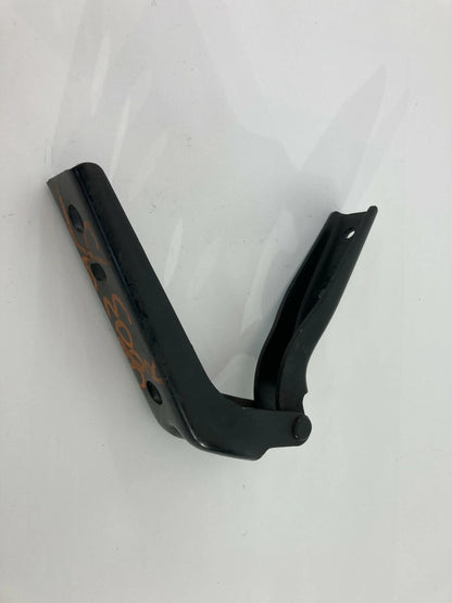 2002-2005 SATURN VUE FRONT RIGHT PASSENGER SIDE HOOD BONNET HINGE BRACKET OEM