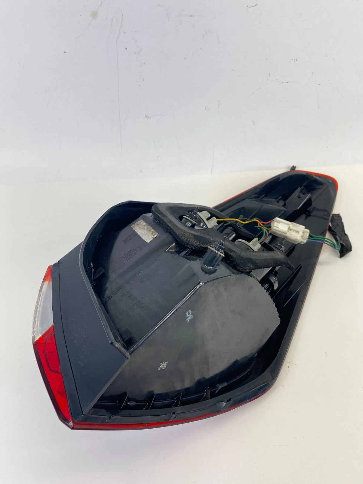 2014-2016 Kia Forte SEDAN Rear Left Side Tail Lamp Light Outer Taillight Lamp