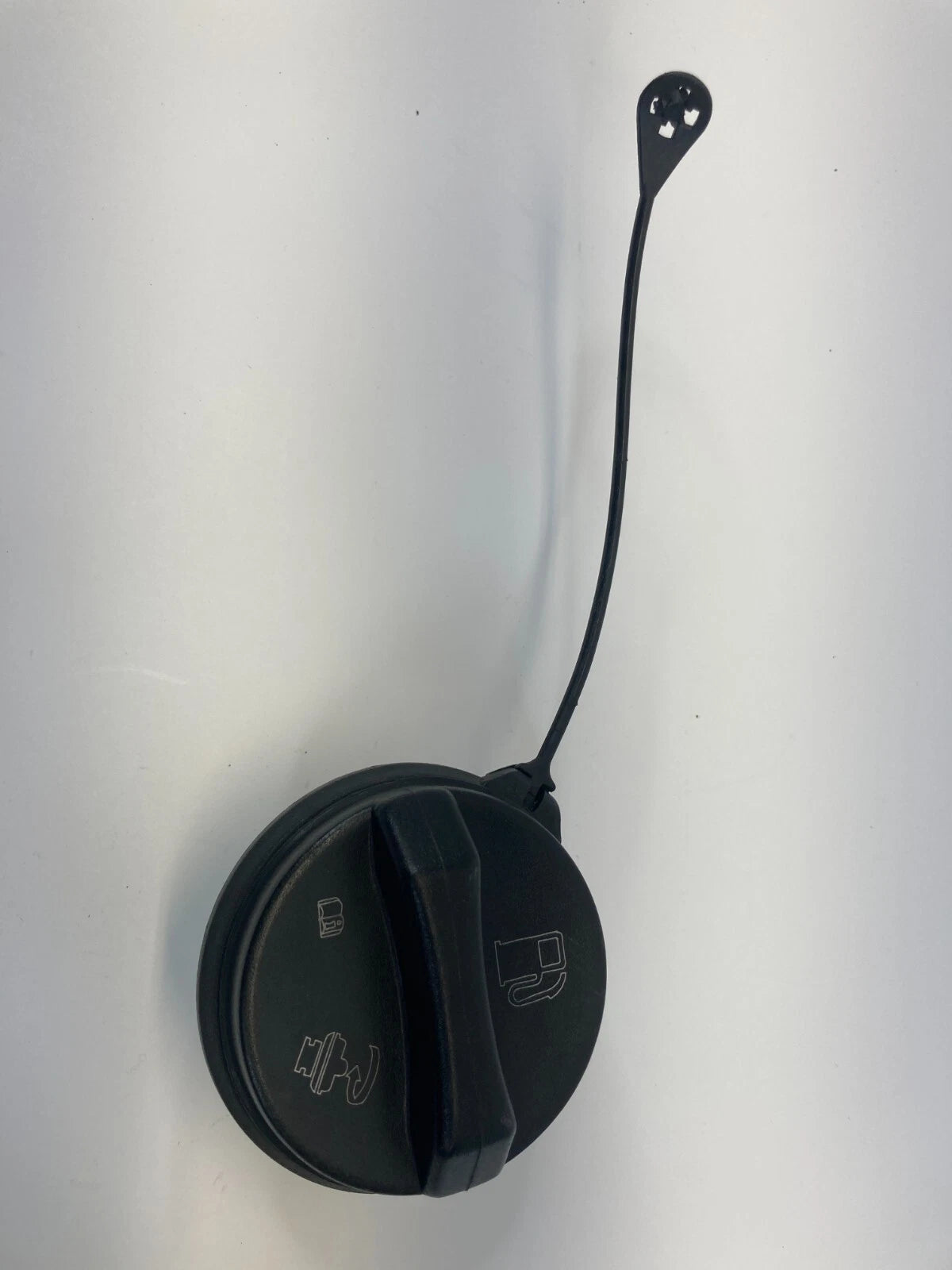 2009 2010 2011 CADILLAC STS FUEL FILLER GAS TANK LID CAP COVER OEM