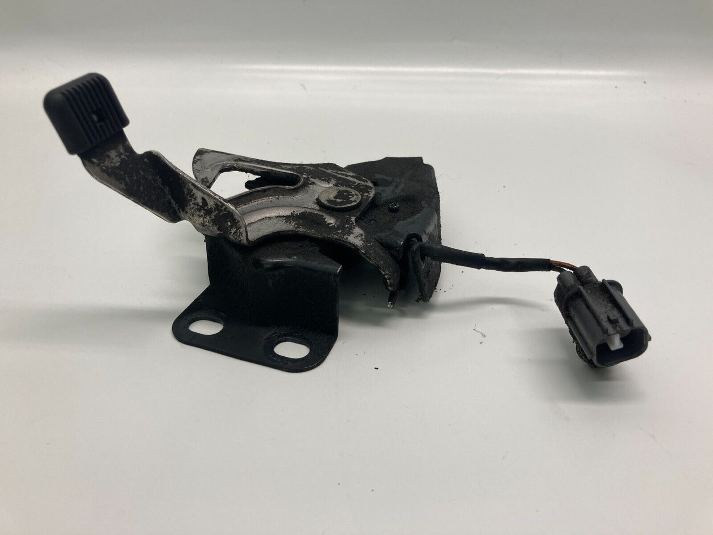 2003 2004 2005 2006 2007 Honda Accord Coupe EX 3.0L V6 Hood Latch Lock Release