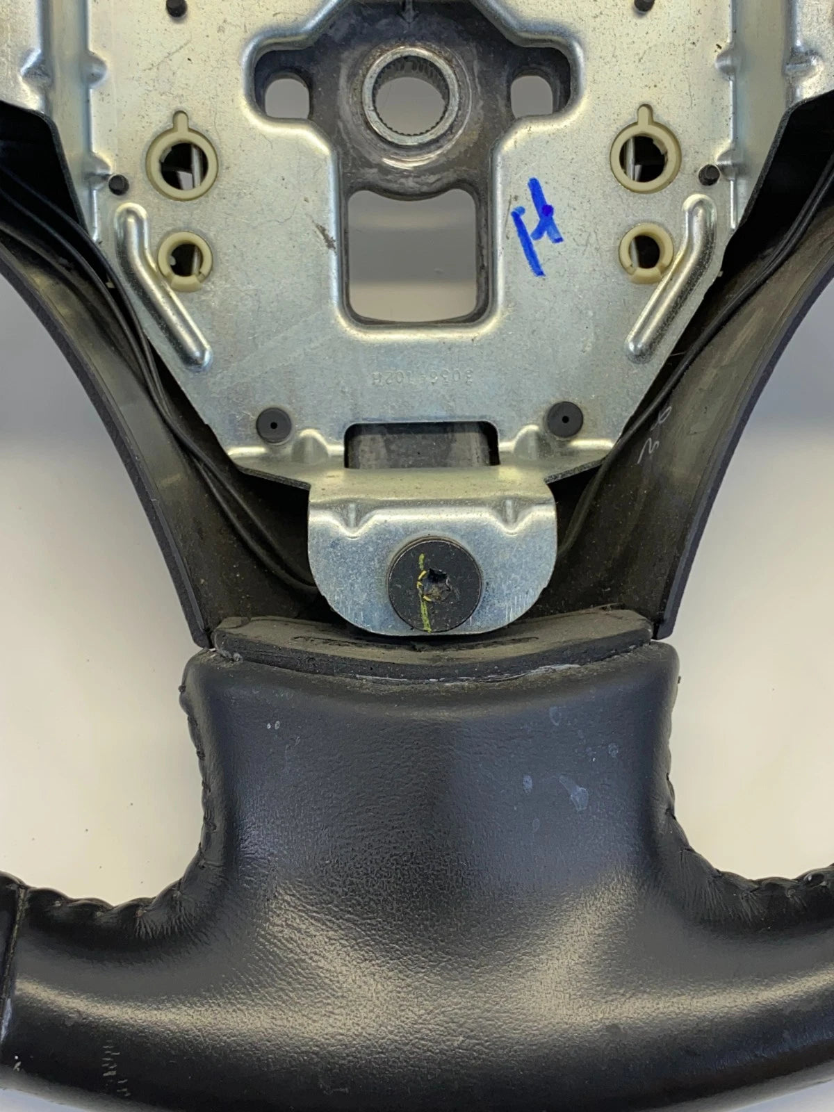 2009-2011 CHEVROLET HHR STEERING WHEEL WITH CRUISE CONTROL OEM 25932328
