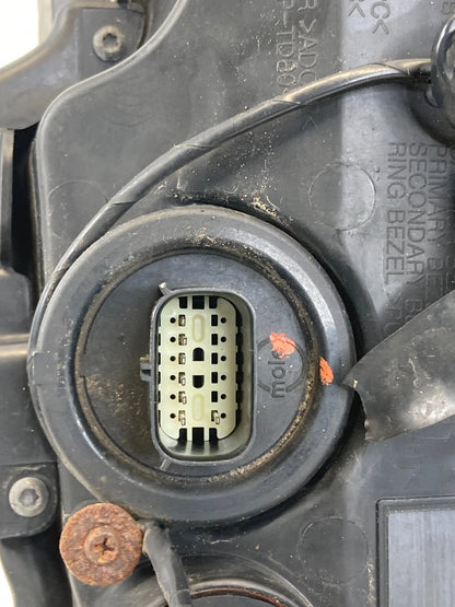 2013-2019 CADILLAC ATS FRONT RIGHT HEADLIGHT HEADLAMP HALOGEN 23180170