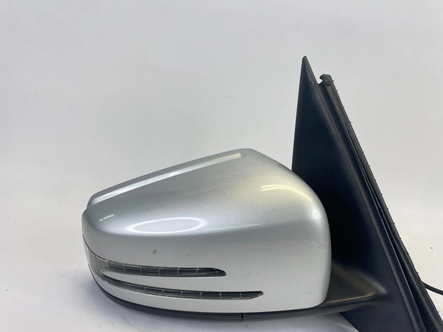 2010-2012 MERCEDES-BENZ GLK-350 PASSENGER RIGHT SIDE VIEW MIRROR OEM A2048102016