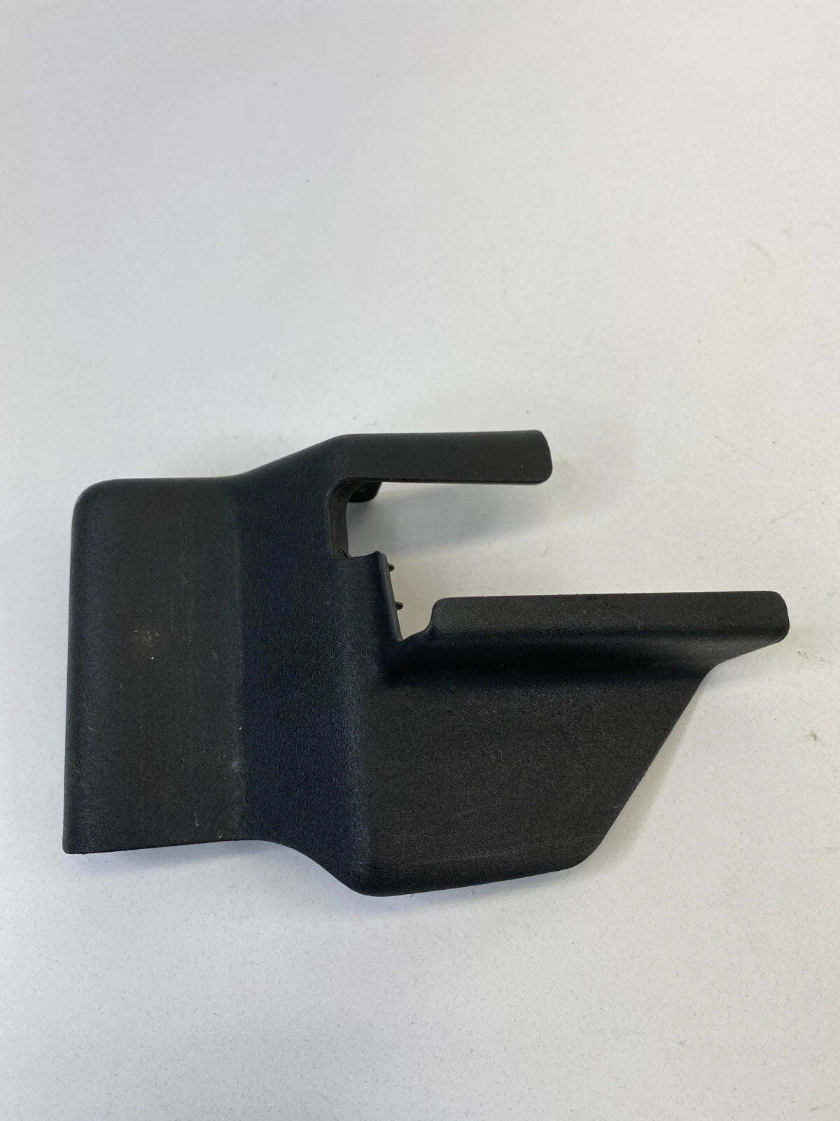 2008-2011 FORD FOCUS FRONT LEFT SEAT RAIL TRACK COVER BEZEL TRIM 8S43-564I8D0I