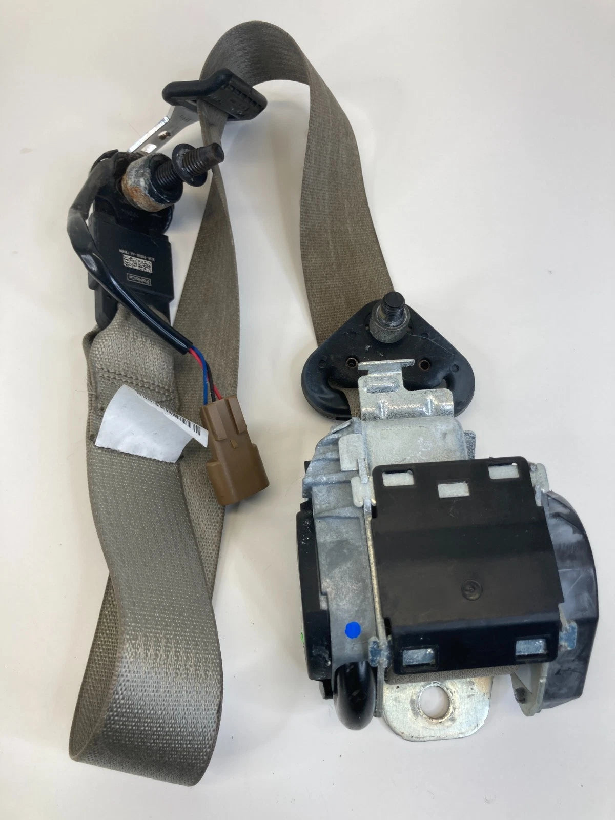 2008-2012 FORD ESCAPE FRONT RIGHT PASSENGER SEAT BELT RETRACTOR 9L84-78612D64-A