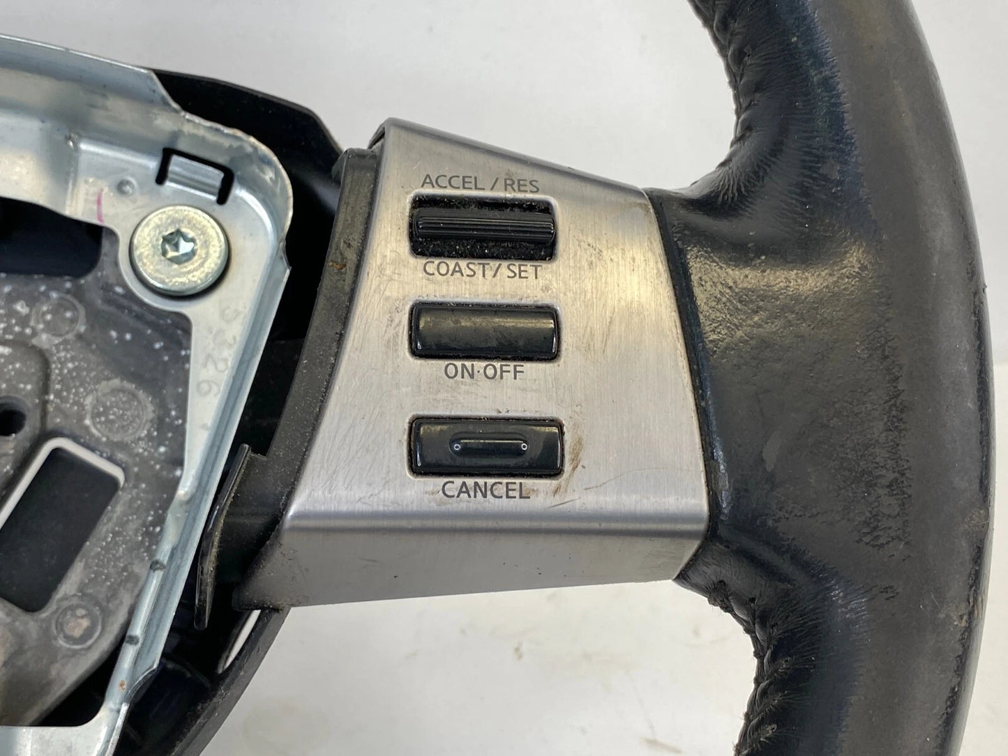 2005 NISSAN MURANO STEERING WHEEL W/ CRUISE CONTROL & AUDIO SWITCHES OEM