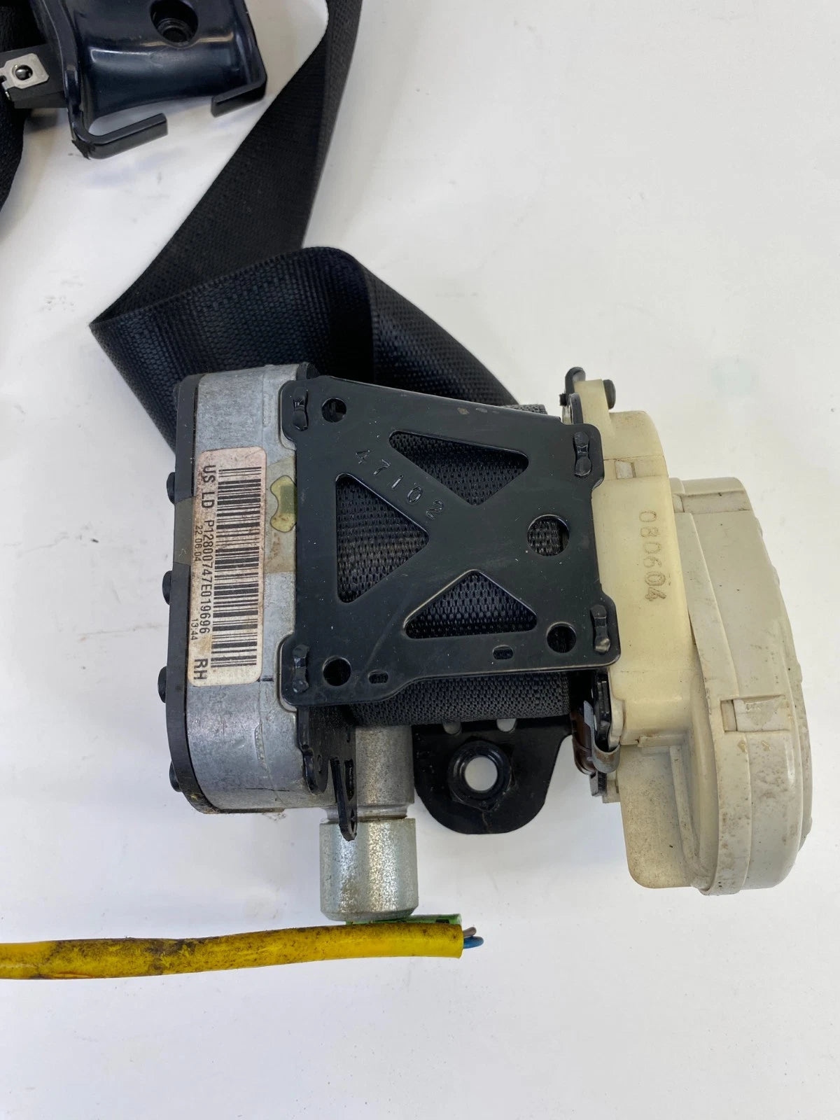 2004-2011 Saab 9-3 93 Convertible Front Right Passenger Seat Belt Retractor OEM