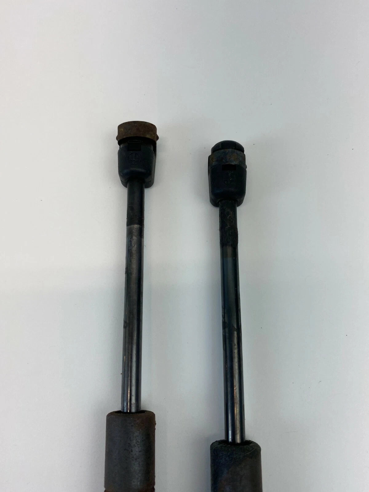 2000 2001 AUDI A4 98-01 A4 QUATTRO REAR TRUNK LID LIFT SUPPORT STRUT SHOCKS SET