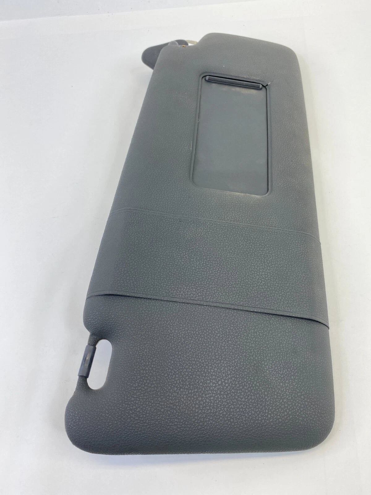 2004-2007 BMW X3 FRONT RIGHT PASSENGER SIDE SUNVISOR SUN VISOR SHADE ASSY OEM