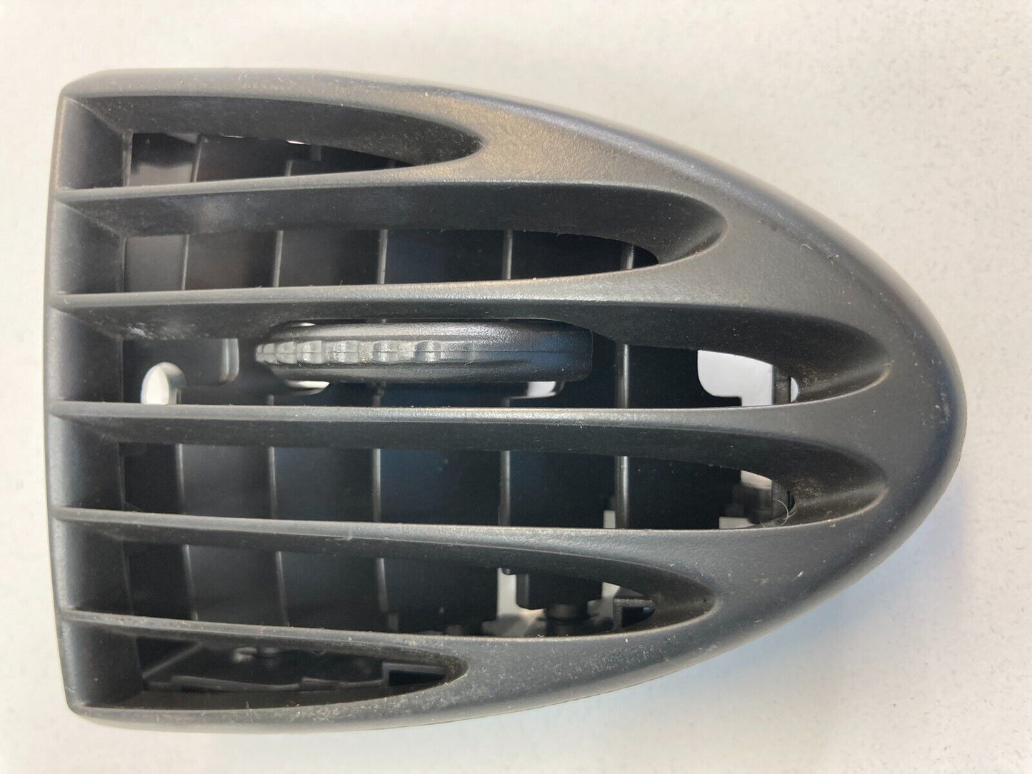 2002-2005 Saturn Vue Dash Center Left Driver AC A/C Heater Air Vent Grille OEM