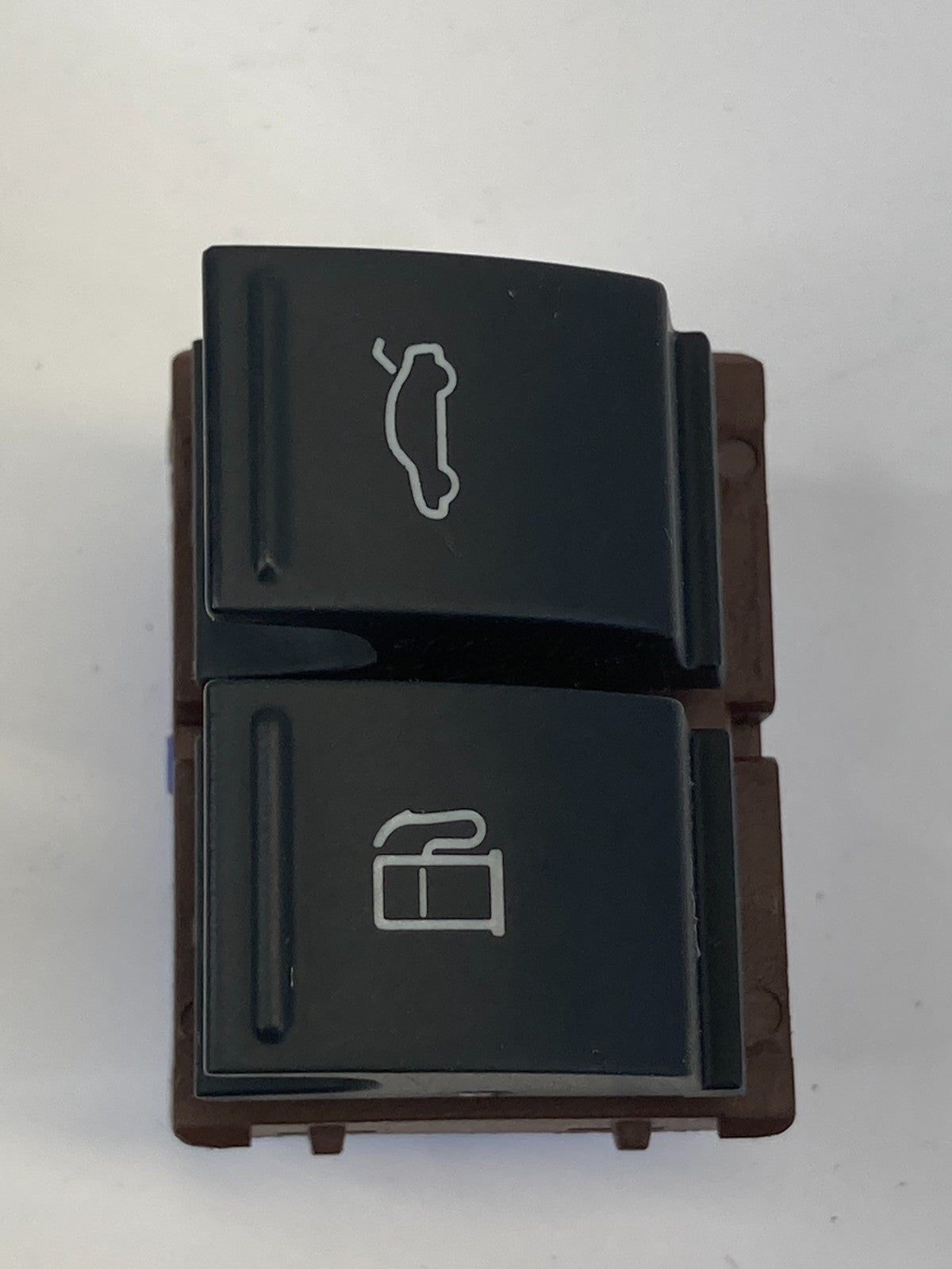 2009-2017 Volkswagen CC Opener Trunk Relase & Fuel Door Control Switch OEM