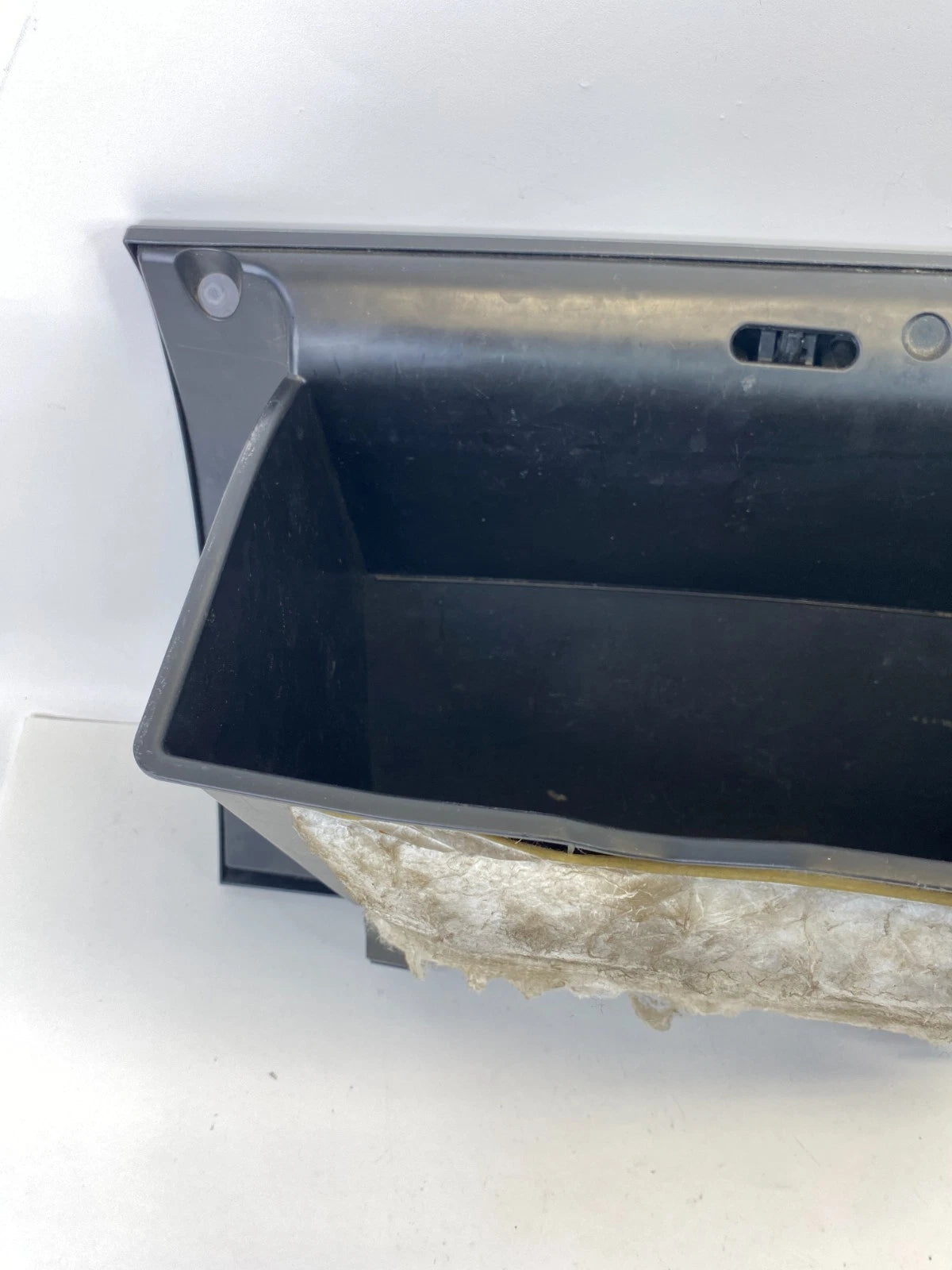 2013-2016 MAZDA CX-5 GLOVE BOX STORAGE COMPARTMENT ASSEMBLY KD45-64-161 OEM