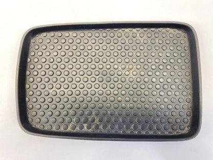 2003-2006 CHEVROLET TAHOE CENTER CONSOLE ARMREST MAT RUBBER INSERT 15070483 OEM