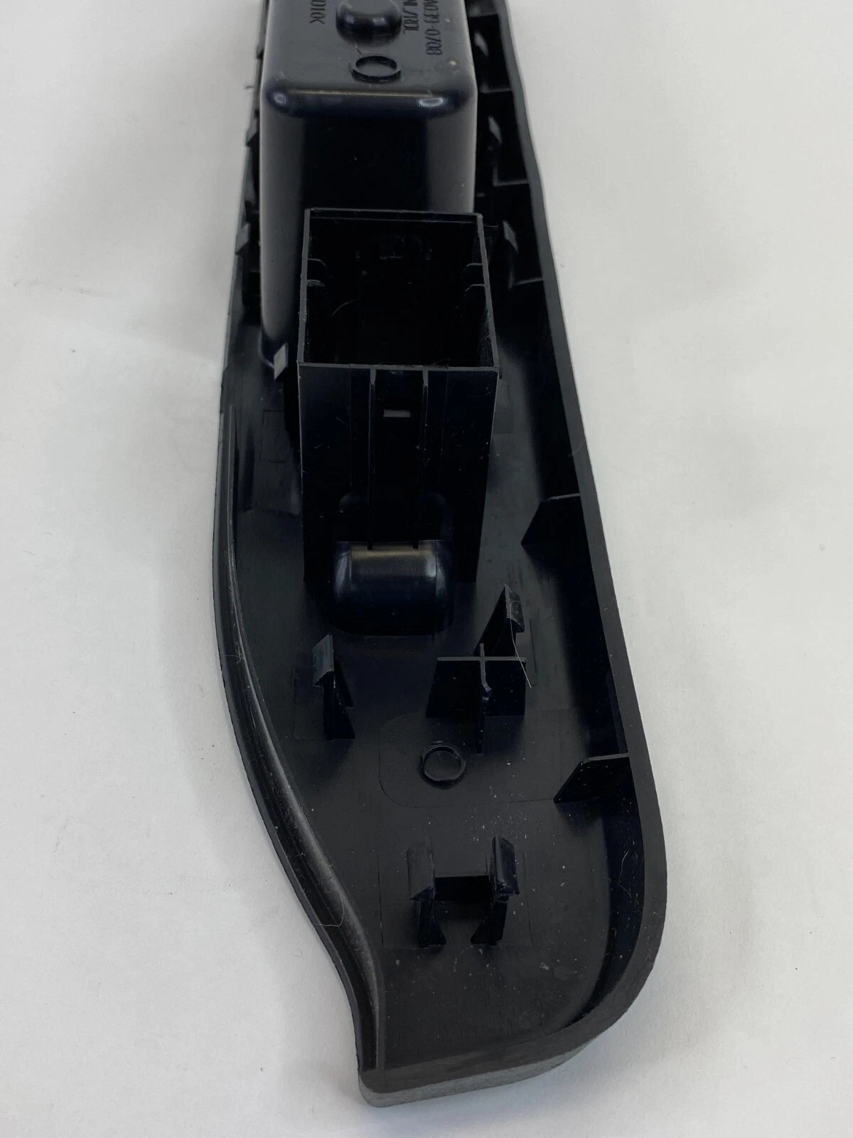 07-12 MITSUBISHI GALANT REAR LEFT WINDOW SWITCH BEZEL TRIM PANEL 7222A039-0708