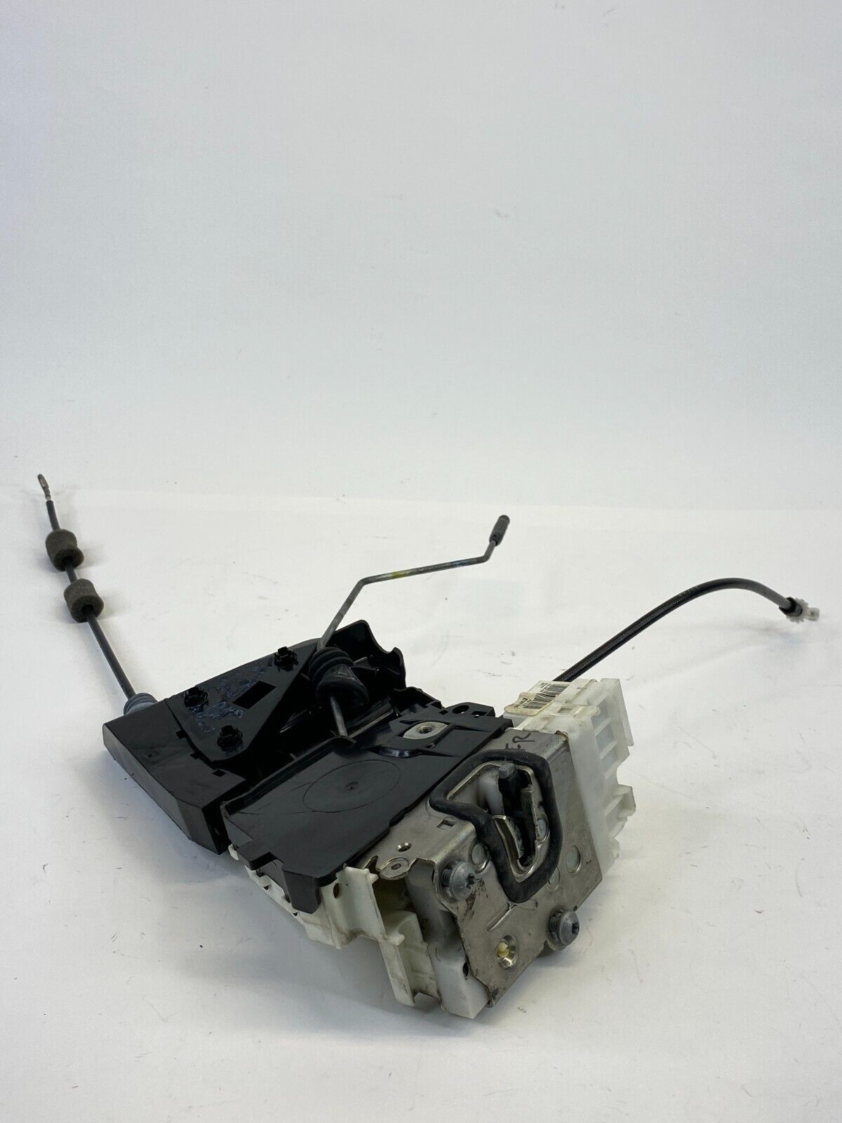 06-13 Mercedes-Benz ML350 ML 350 Front Right Door Lock Latch Release A1647230614