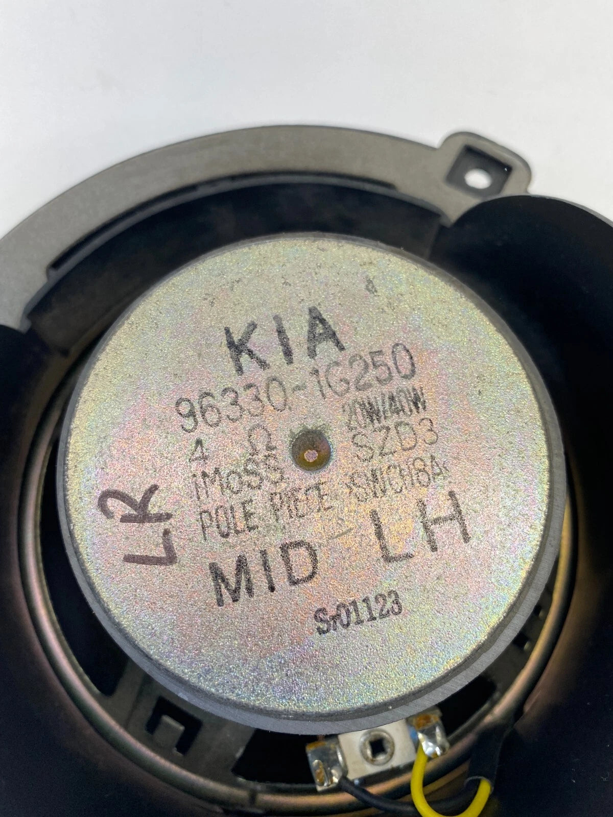2007-2011 KIA RIO RIO5 REAR LEFT DOOR AUDIO SPEAKER UNIT ASSEMBLY OEM 963301G250