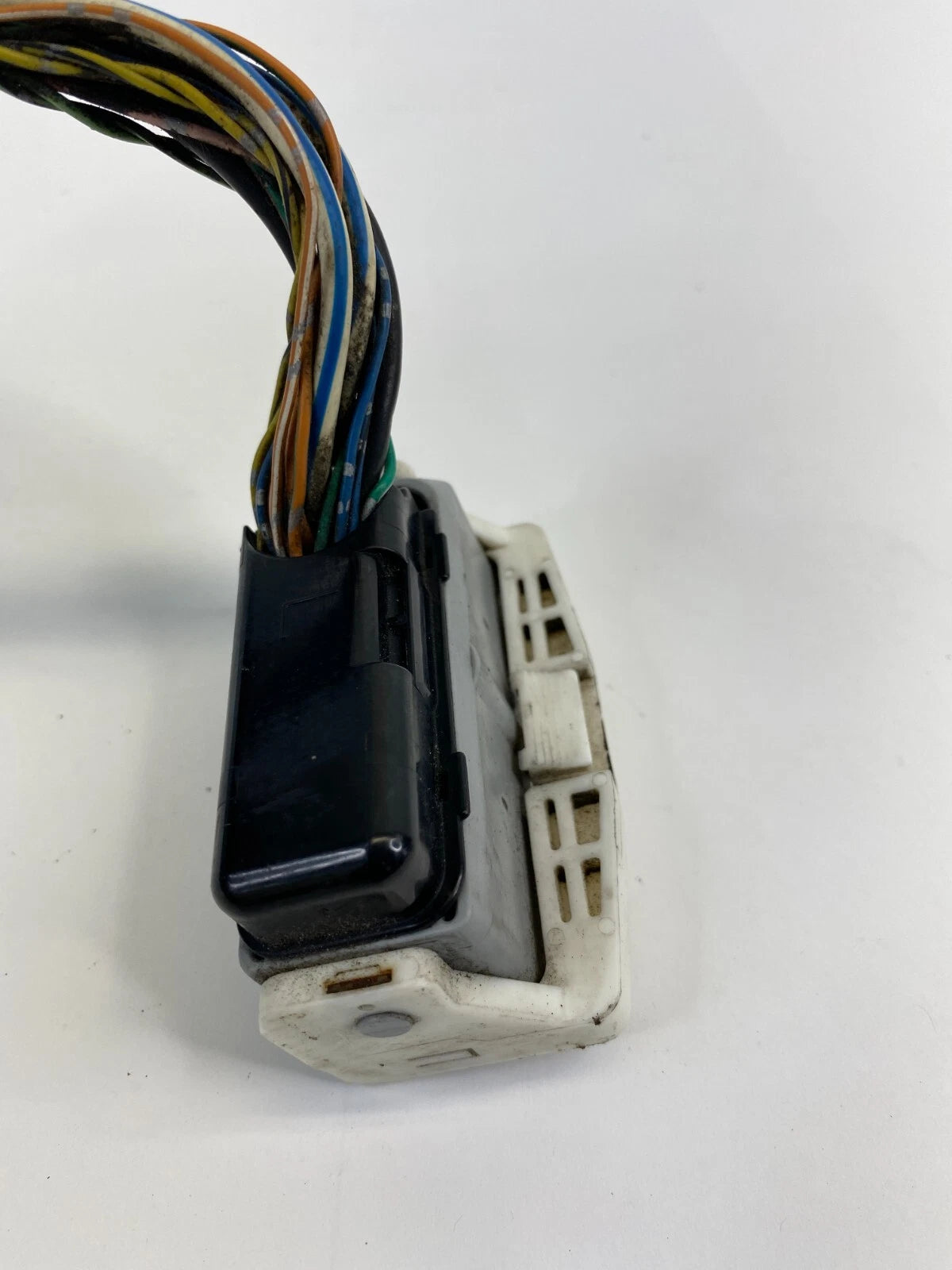 2001-2005 SUZUKI GRAND VITARA ABS ANTI LOCK BRAKE PLUG PIGTAIL CONNECTOR