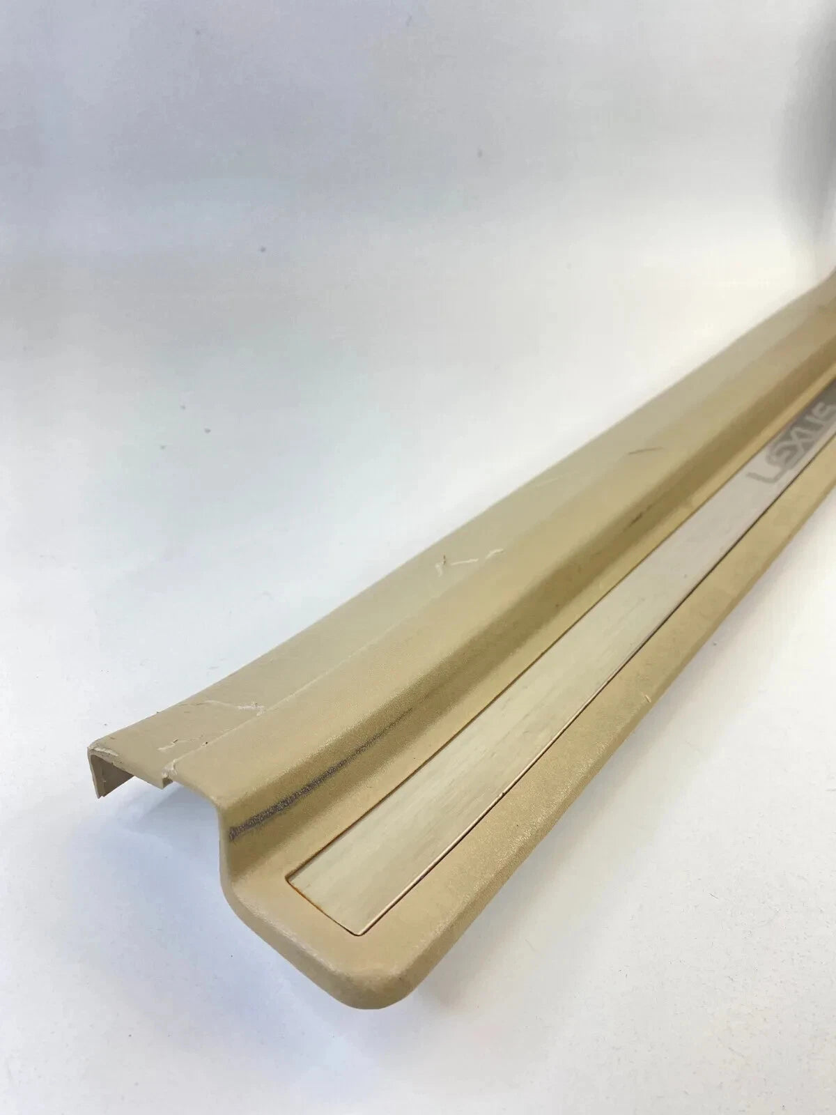1997-2000 LEXUS LS400 FRONT RIGHT DOOR SCUFF SILL PLATE TRIM MOLDING 67913-50040