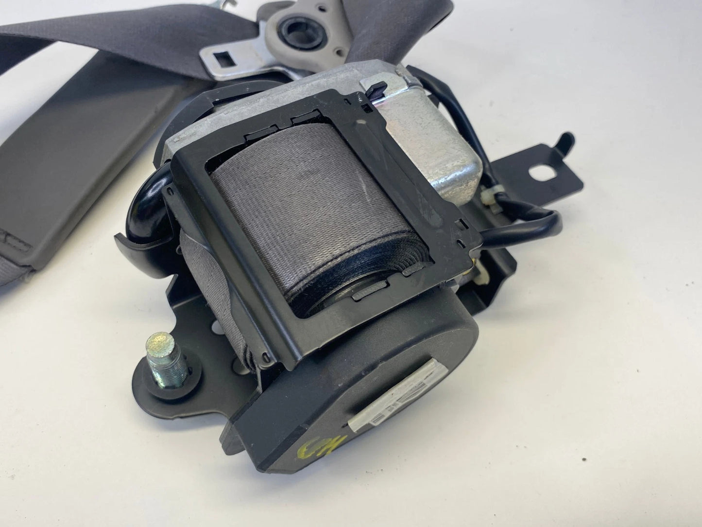 2007-2011 HONDA CR-V FRONT RIGHT SEAT BELT RETRACTOR ASSEMBLY OEM 608200402A