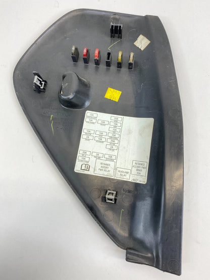 2000-2005 CHEVROLET MONTE CARLO LEFT FUSE BOX COVER DASH END PANEL 10405339 OEM
