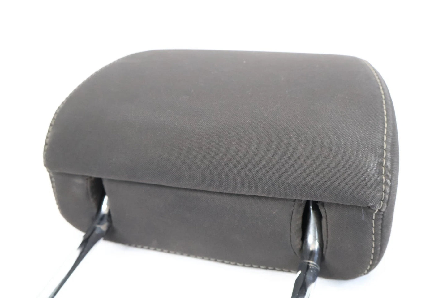 2015-2018 FORD FOCUS FRONT LEFT & RIGHT HEAD REST HEADREST DRIVER PASSENGER OEM