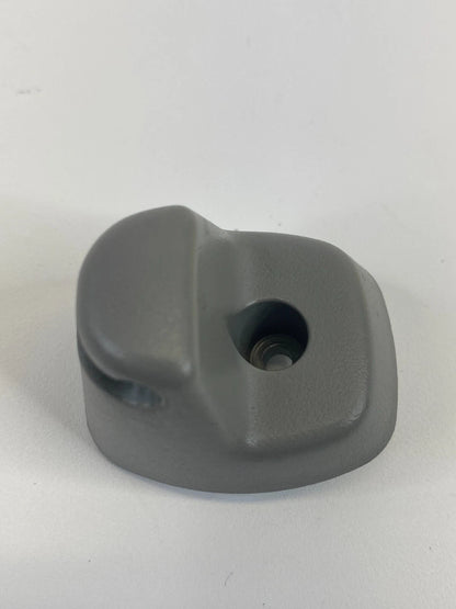 2007 2008 2009 07 08 09 SUZUKI XL-7 SUN VISOR HOLDER RETAINER SUNVISOR CLIP OEM