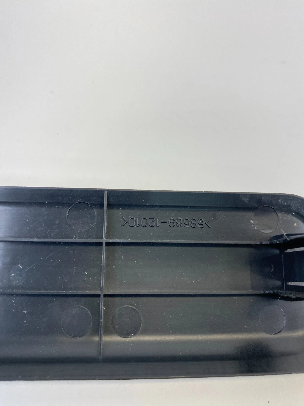 2009 TOYOTA COROLLA FLOOR CAUTION PLATE FRAME COVER TRIM 58569-12010 OEM