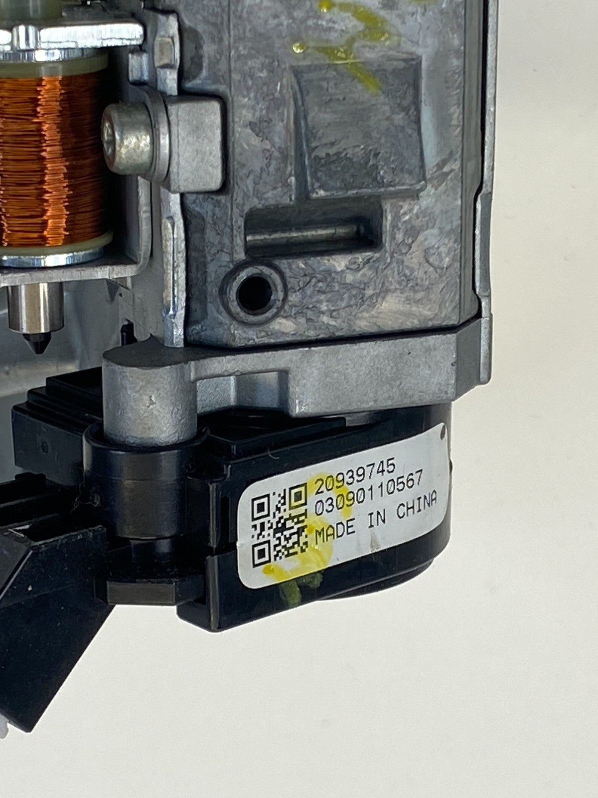 2010 2011 2012 2013 GMC Terrain Ignition Switch Lock Cylinder & Key 20939745 OEM