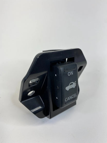 2006 07 08 09 2010 INFINITI M35 M45 TRUNK LID ON CANCEL OPEN LOCK CONTROL SWITCH