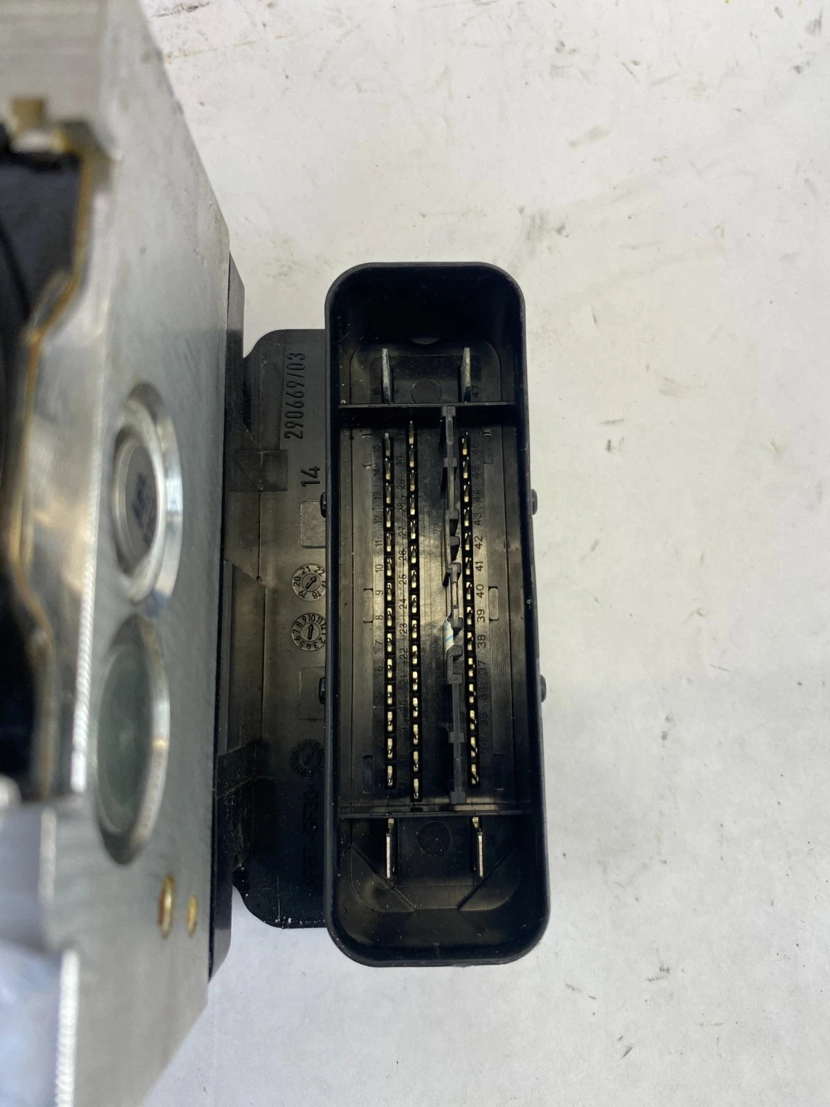 2010-2013 DODGE JOURNEY ABS ANTI-LOCK BRAKE PUMP CONTROL MODULE OEM 68067662AA