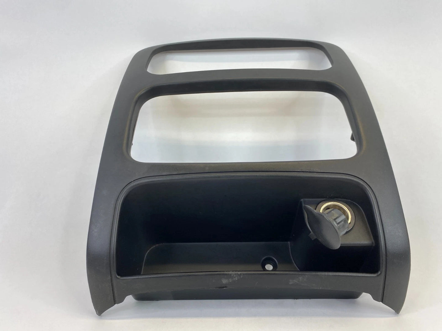 2003-2007 JEEP LIBERTY DASH PANEL RADIO CLIMATE BEZEL TRIM BLACK 5KD13DX9AC OEM