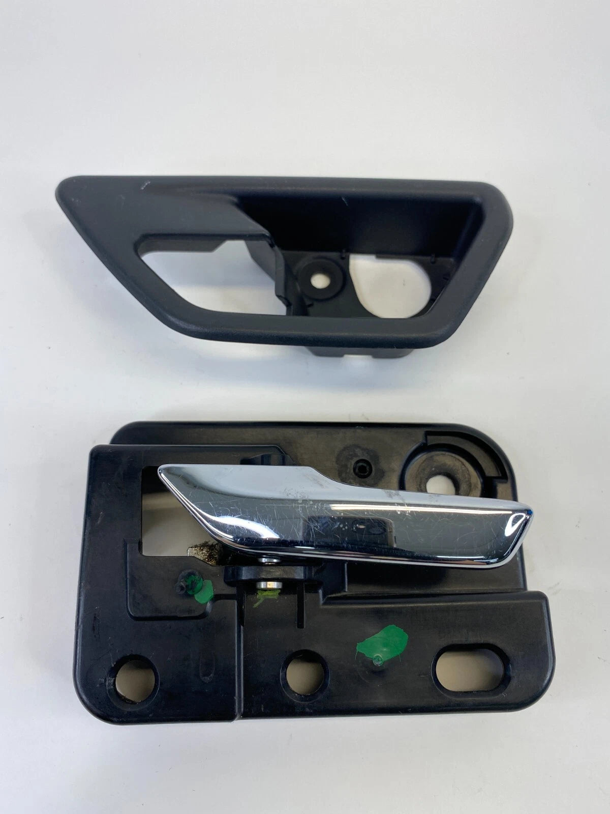 09 10 DODGE JOURNEY FRONT LEFT DRIVER SIDE INTERIOR DOOR HANDLE 962100-10 OEM