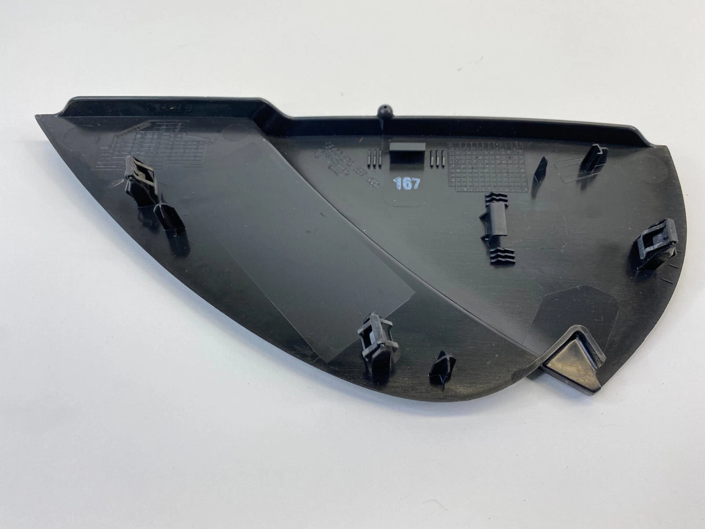 2006-2013 AUDI A3 DASH RIGHT SIDE INNER END CAP COVER TRIM 8P0-857-086 OEM