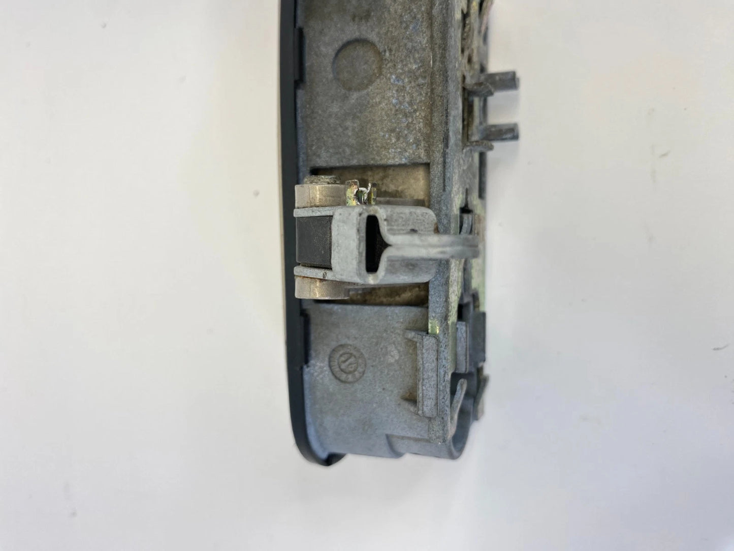 1998-2004 AUDI A6 QUATTRO REAR LEFT BACK SIDE EXTERIOR DOOR HANDLE 4B1837885 OEM