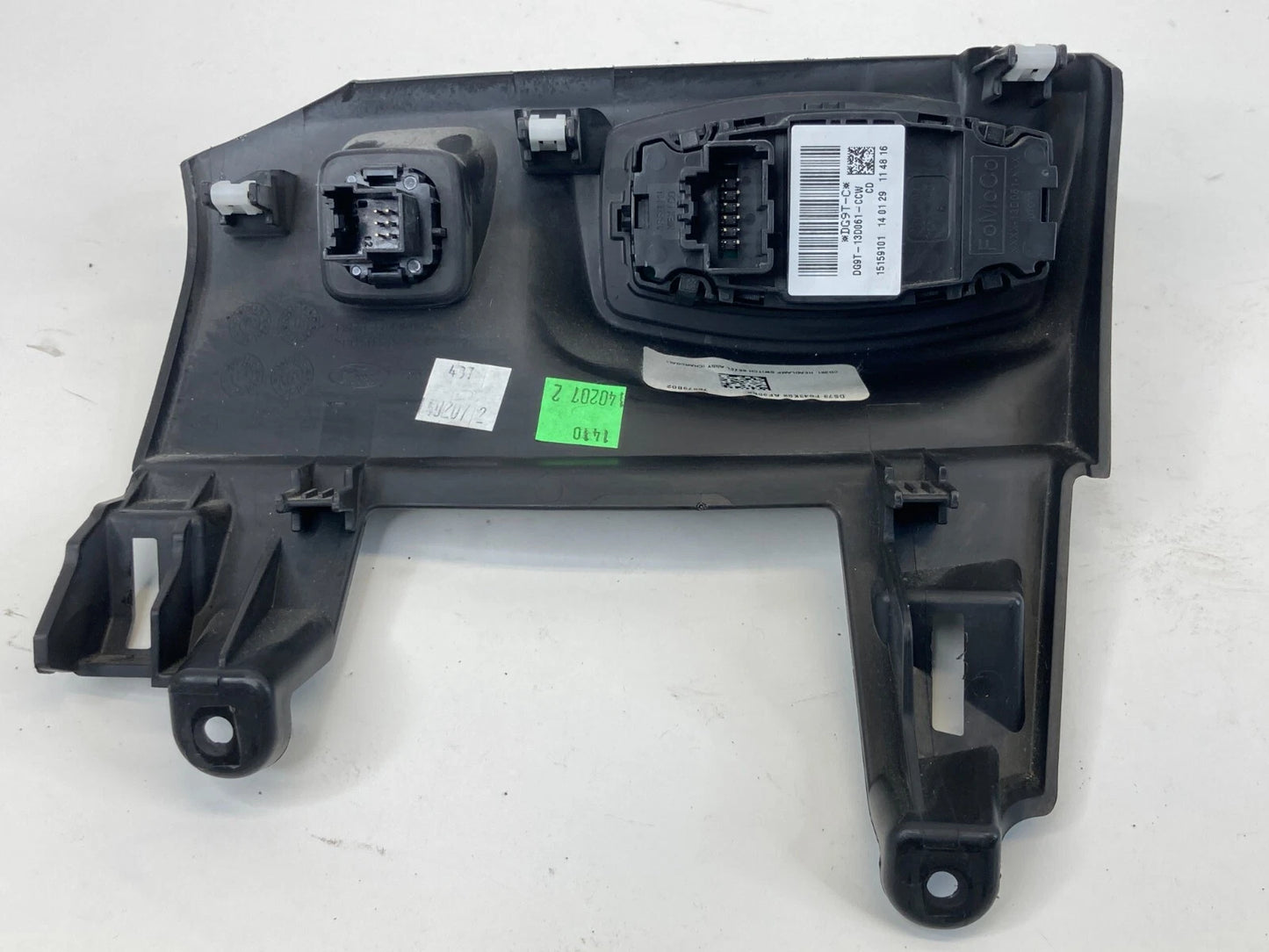 2013-2020 FORD FUSION HEADLIGHT LAMP SWITCH CONTROL BEZEL OEM DG9T13D061CCW