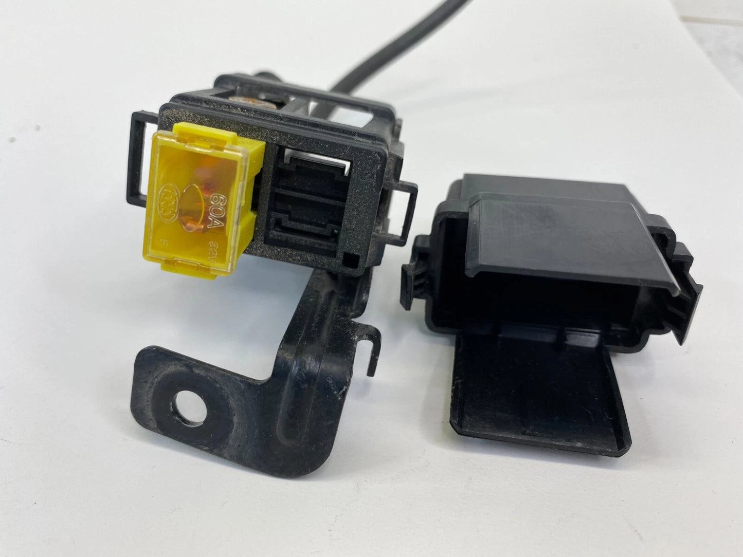 2006 2007 HYUNDAI SONATA 2.4L L4 UNDER HOOD FRONT FUSE SMALL BOX RELAY OEM