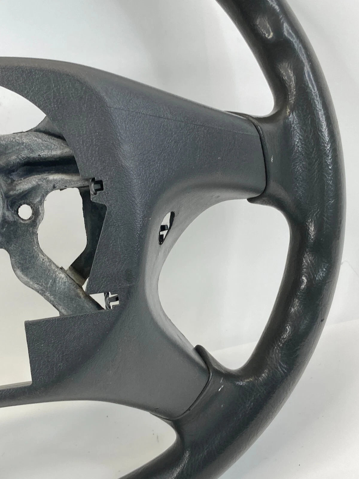 1997-2003 MITSUBISHI MONTERO SPORT STEERING WHEEL ASSEMBLY GREY OEM