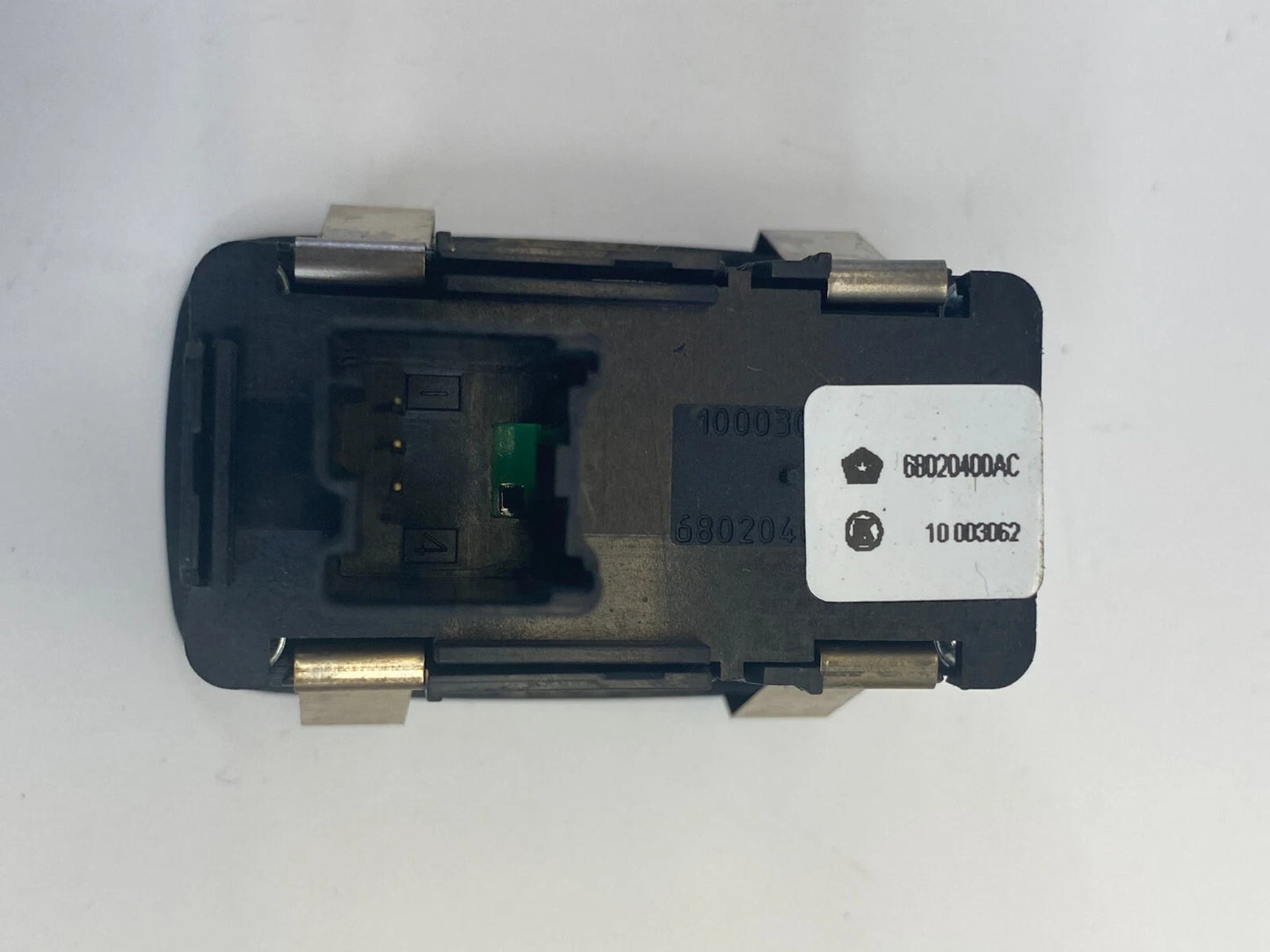 09-14 VOLKSWAGEN ROUTAN REAR RIGHT SLIDING DOOR POWER WINDOW SWITCH 68020400AC