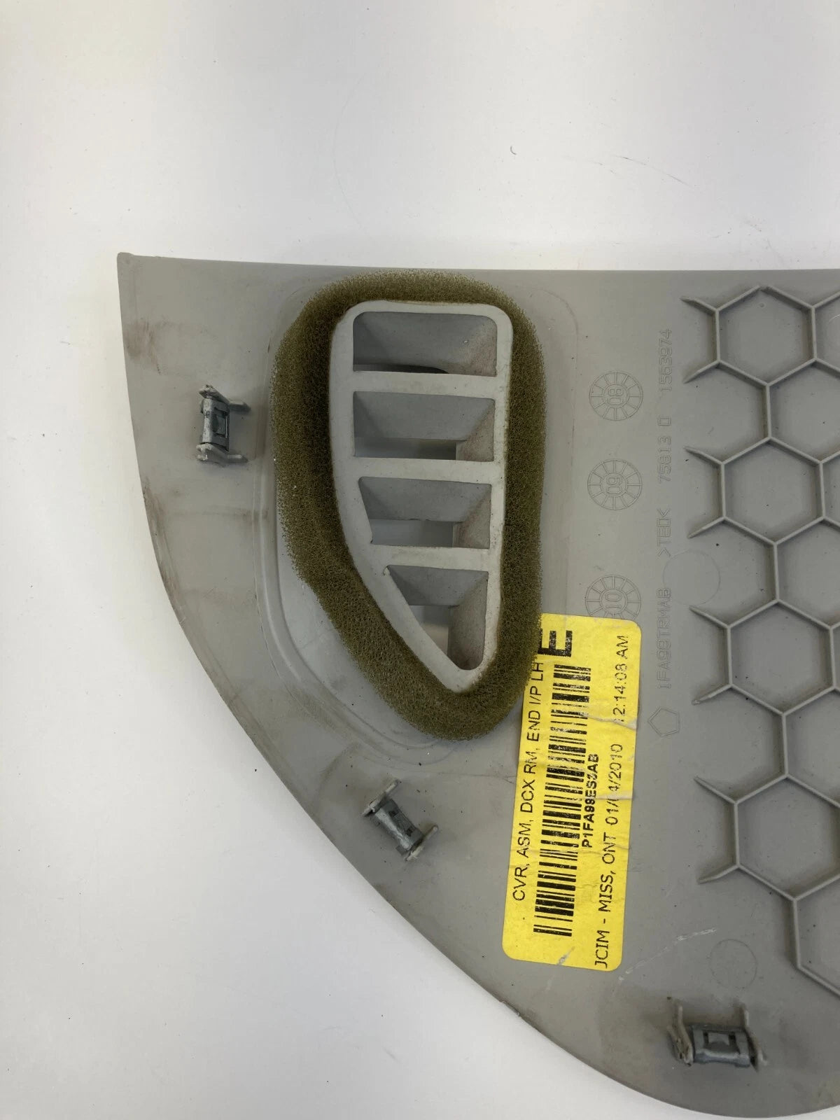 2009-2014 VOLKSWAGEN ROUTAN FRONT LEFT DRIVER SIDE DASH END CAP TRIM COVER OEM