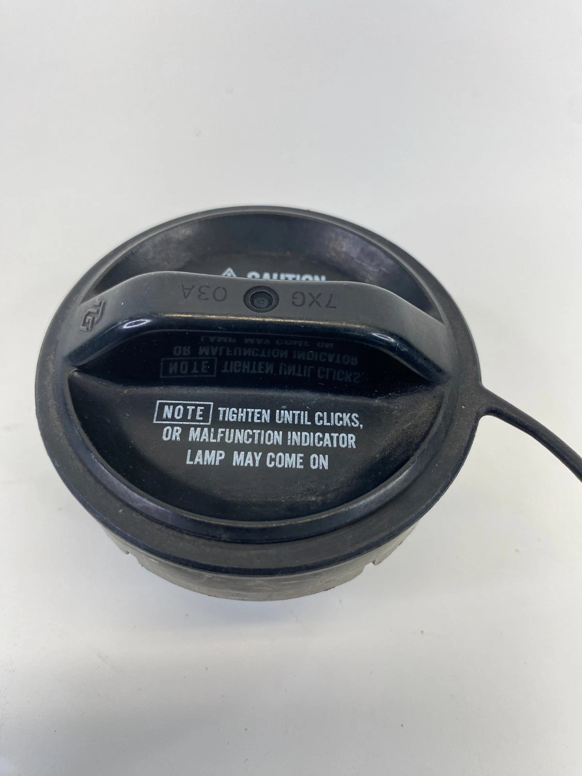 01 02 03 04 05 LEXUS GS300 GS430 LX470 FUEL FILLER GAS TANK COVER CAP OEM