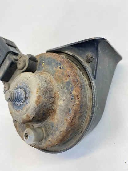 2012-2019 PASSAT SEDAN LOW NOTE TONE SIGNAL HORN & BRACKET CH2143 E9024148