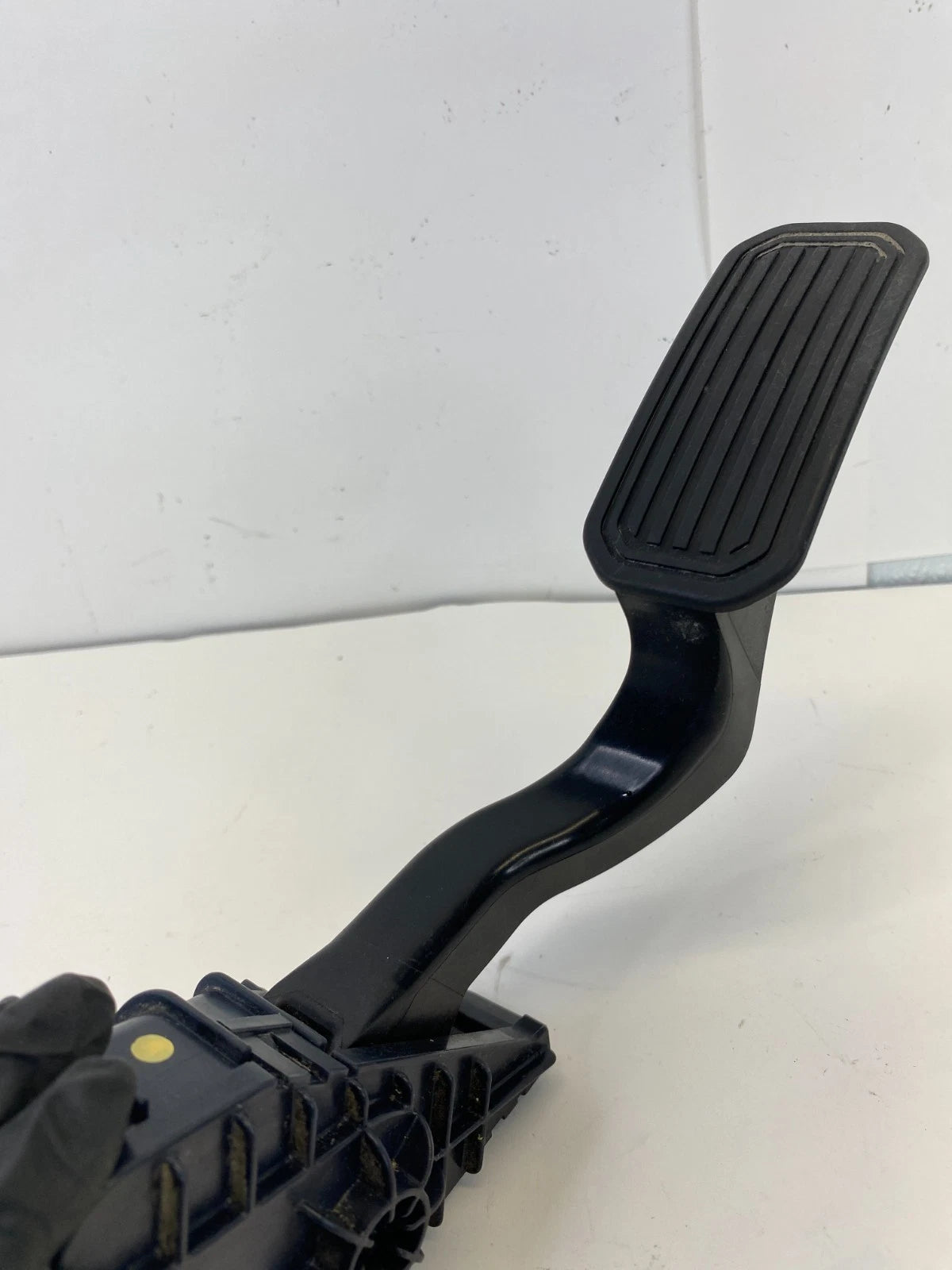 2004-2010 TOYOTA SIENNA ACCELERATOR GAS PEDAL POSITION SENSOR 78120-08020 OEM
